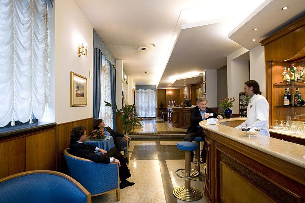Hotel San Giorgio ナポリ インテリア 写真